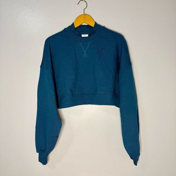 Gymshark Sweaters - Gymshark Rest Day Crewneck Sweatshirt Cropped Pullover Steel Blue Marl | M